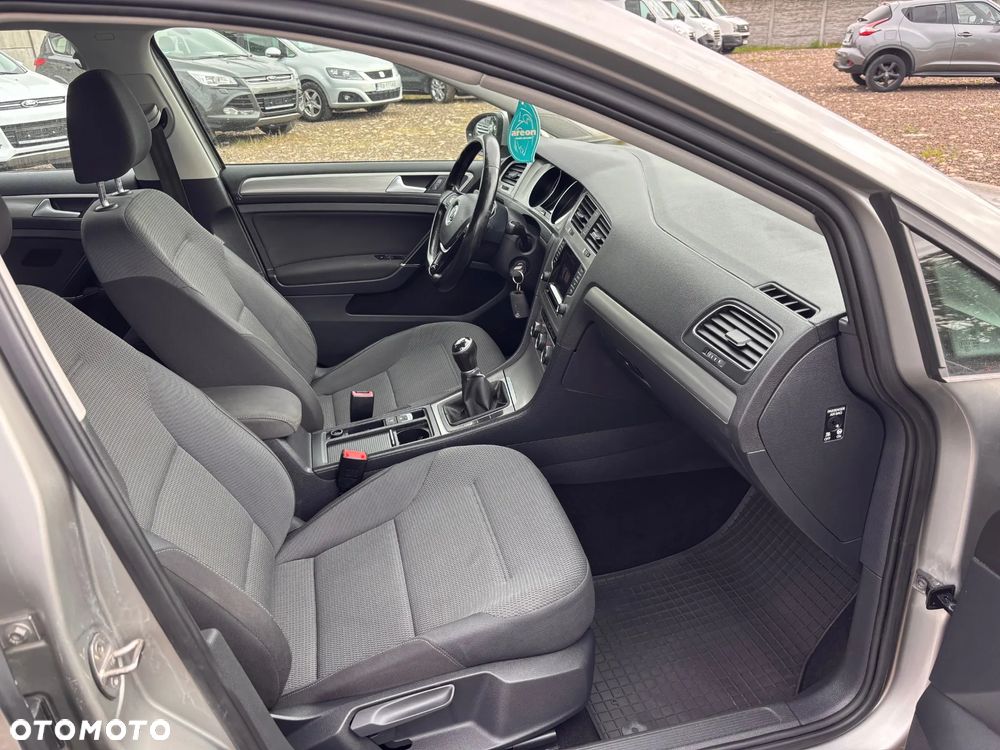 Volkswagen Golf Variant 1.6 TDI DPF Trendline - 23