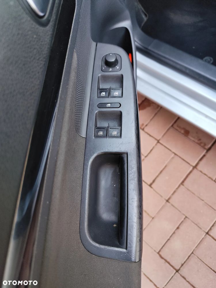 Volkswagen Golf 2.0 TDI DPF GT Sport DSG - 14