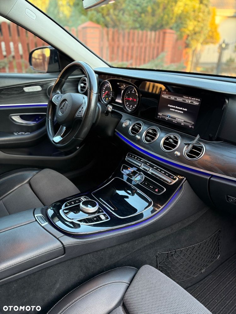 Mercedes-Benz Klasa E 220 d 9G-TRONIC - 30