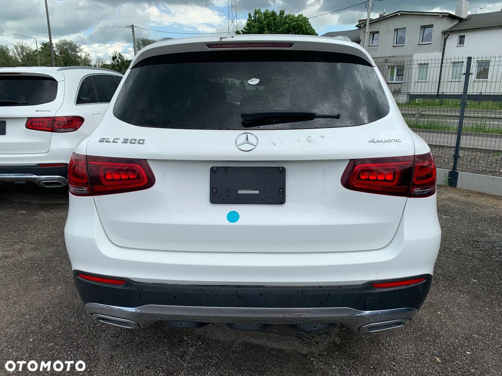 Mercedes-Benz GLC 300 4Matic 9G-TRONIC - 7