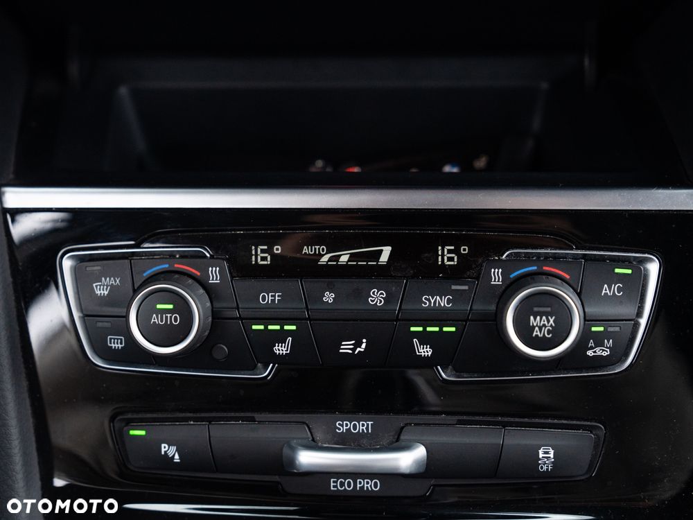 BMW Seria 2 218d Sport-Aut Luxury Line - 35