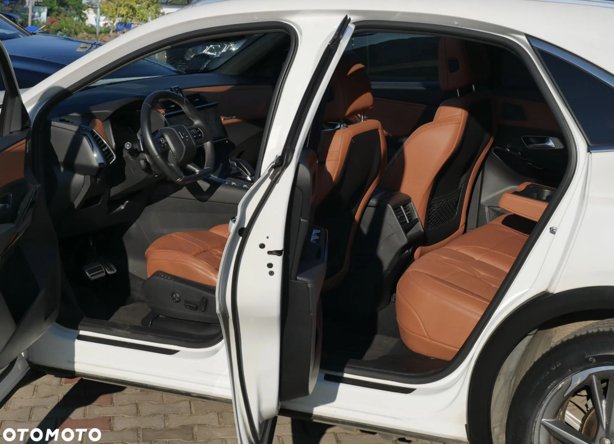 DS Automobiles DS 7 Crossback 1.6 E-Tense 4x4 Opera - 11