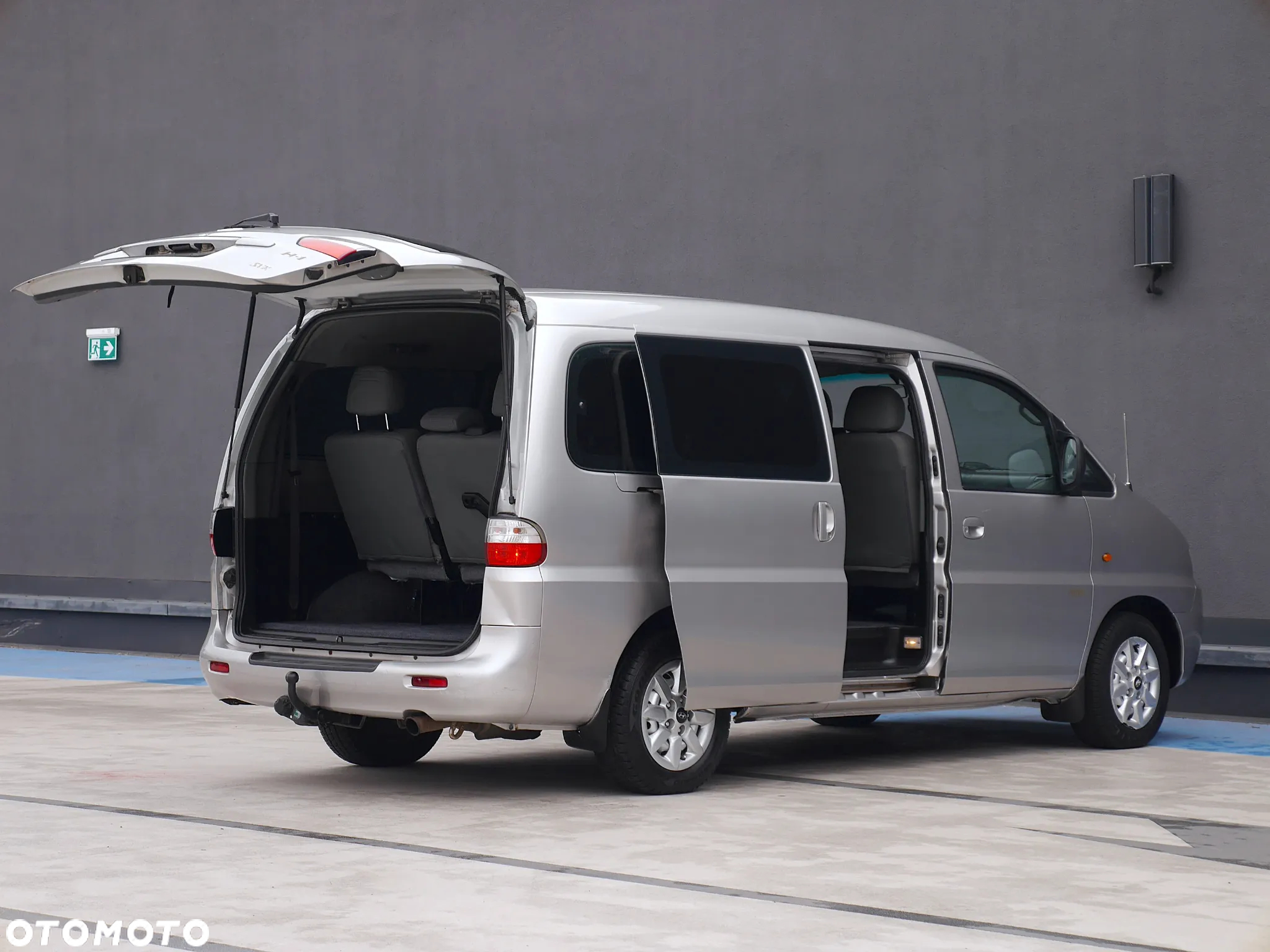 Hyundai H-1 2.5 CRDi Travel Family+ - 26