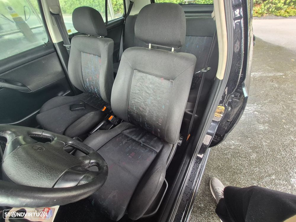 VW Golf 1.6 GT - 4