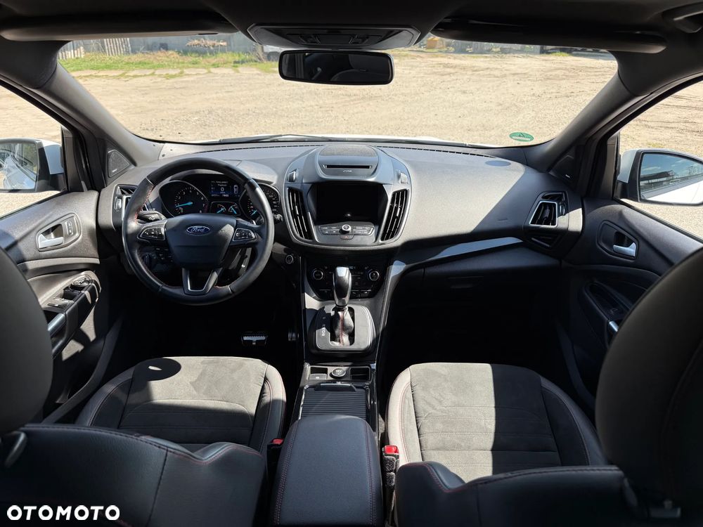 Ford Kuga 1.5 EcoBoost 4x4 ST-Line - 2