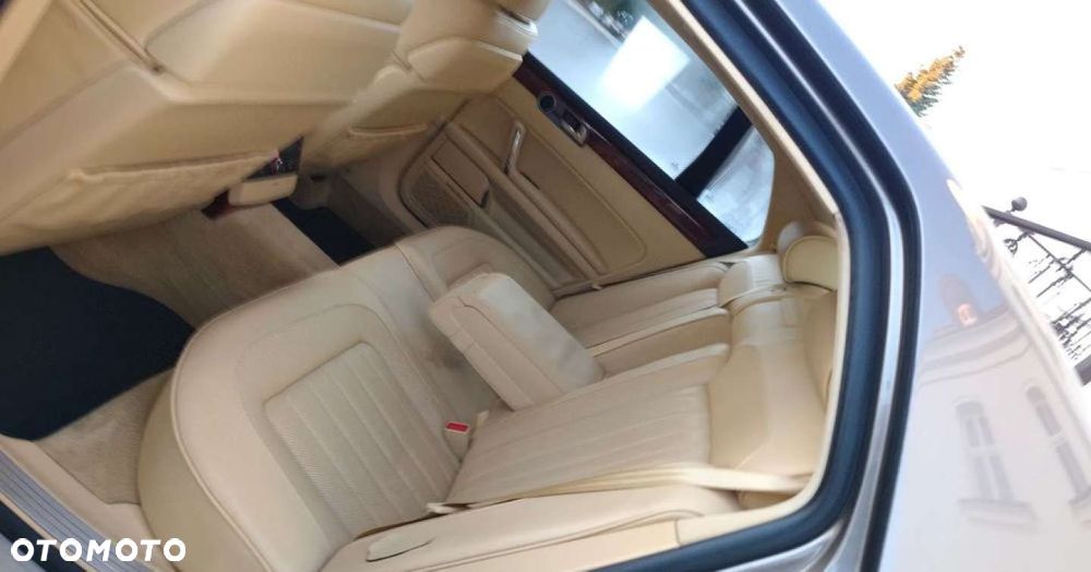 Volkswagen Phaeton - 10