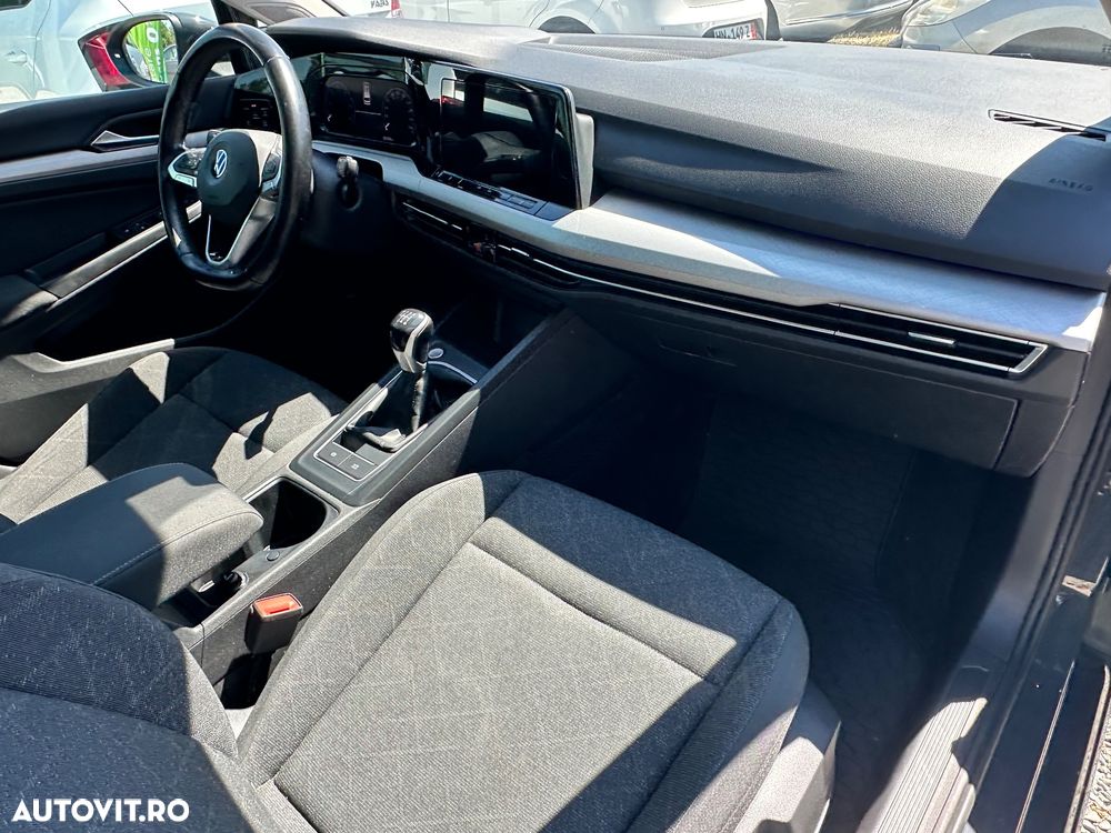 Volkswagen Golf - 11