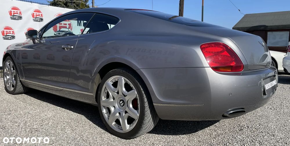 Bentley Continental GT - 10