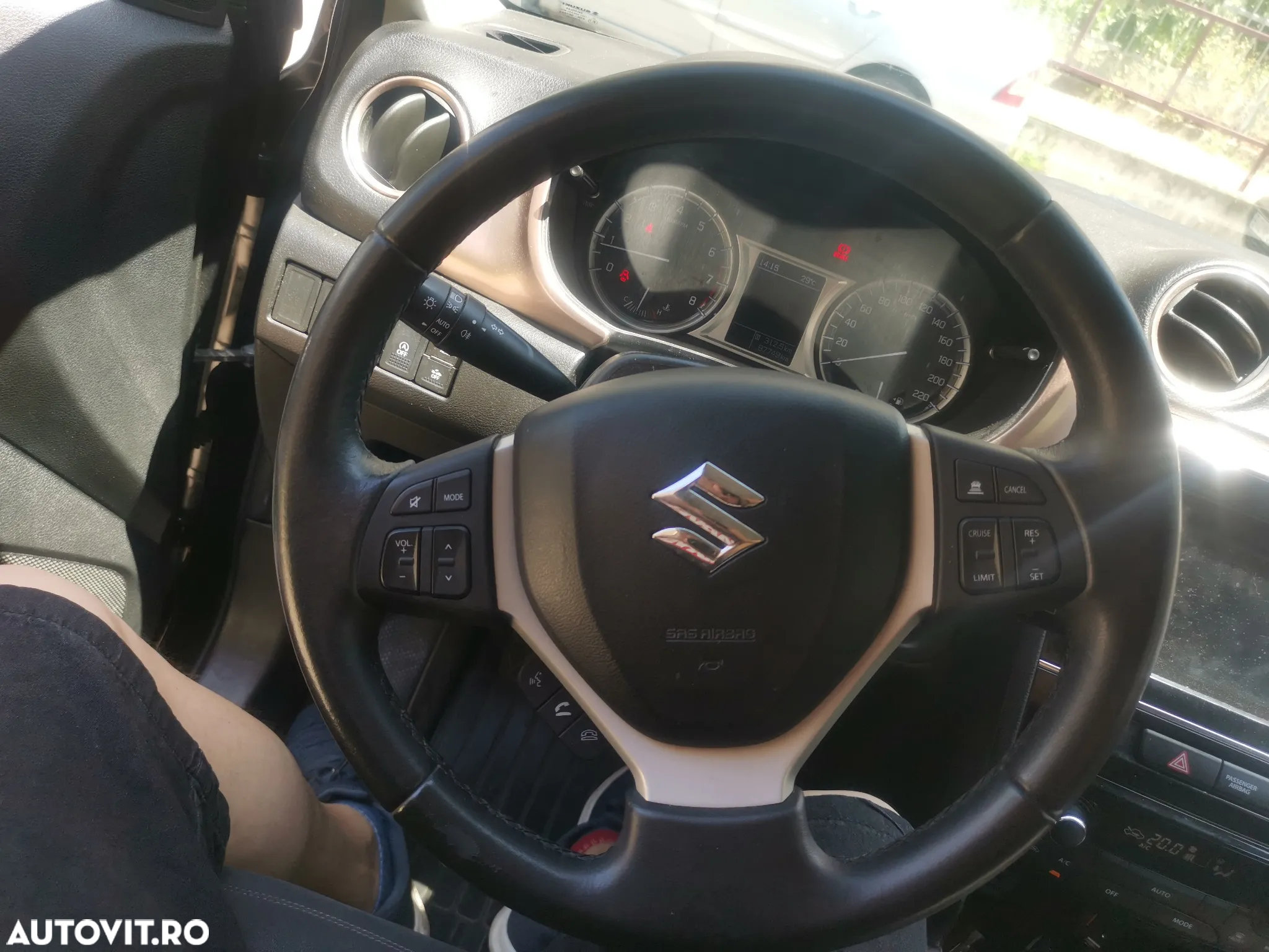 Suzuki Vitara 1.6 Spirit - 25