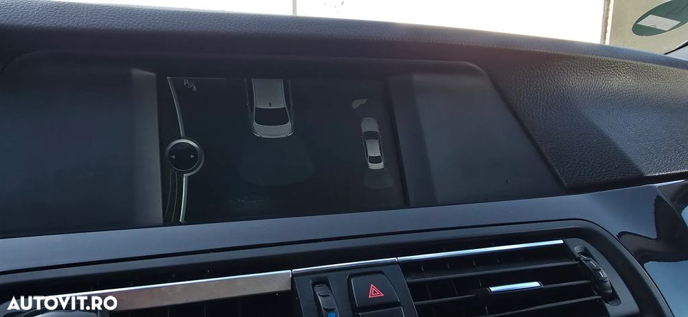 BMW Seria 5 520d Luxury Line - 24