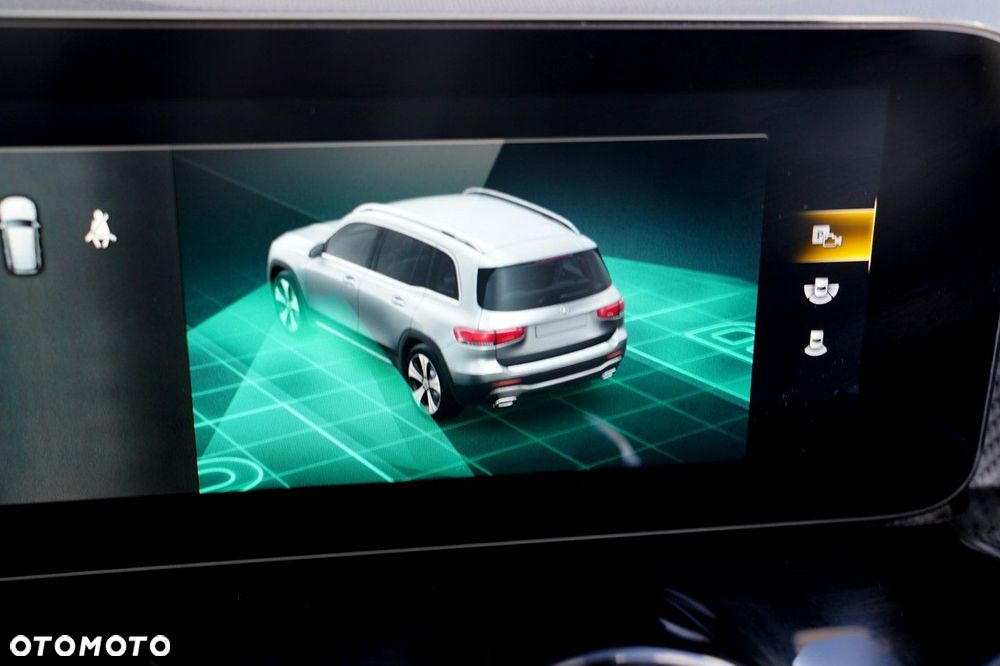 Mercedes-Benz GLB - 34