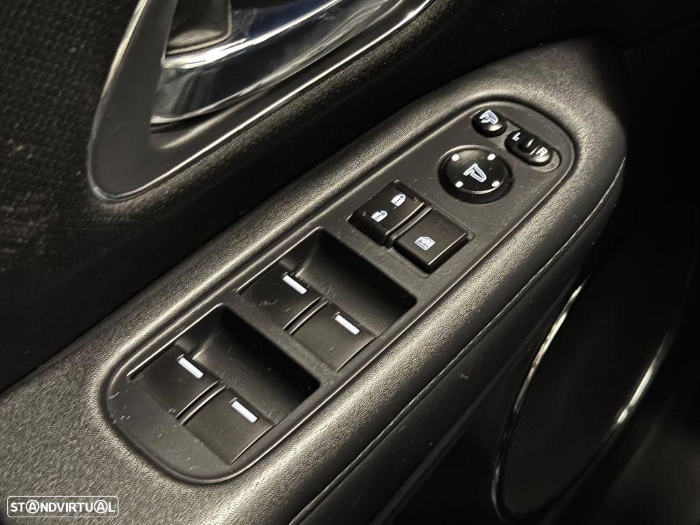 Honda HR-V 1.5 i-VTEC Executive CVT - 34