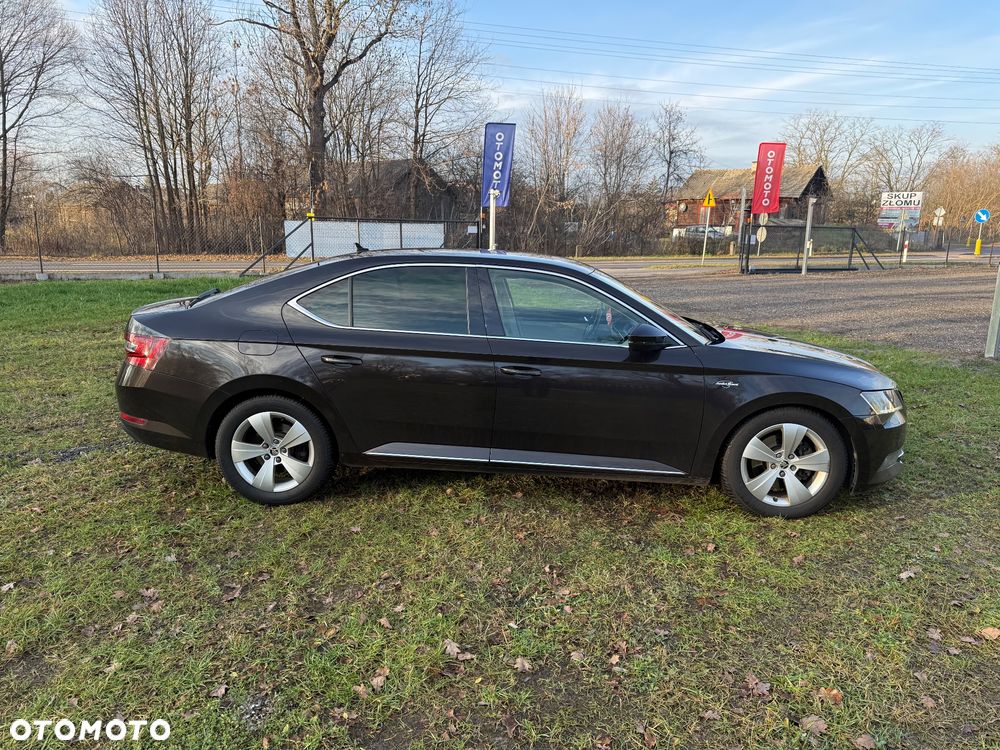 Skoda Superb 2.0 TDI L&K DSG - 3