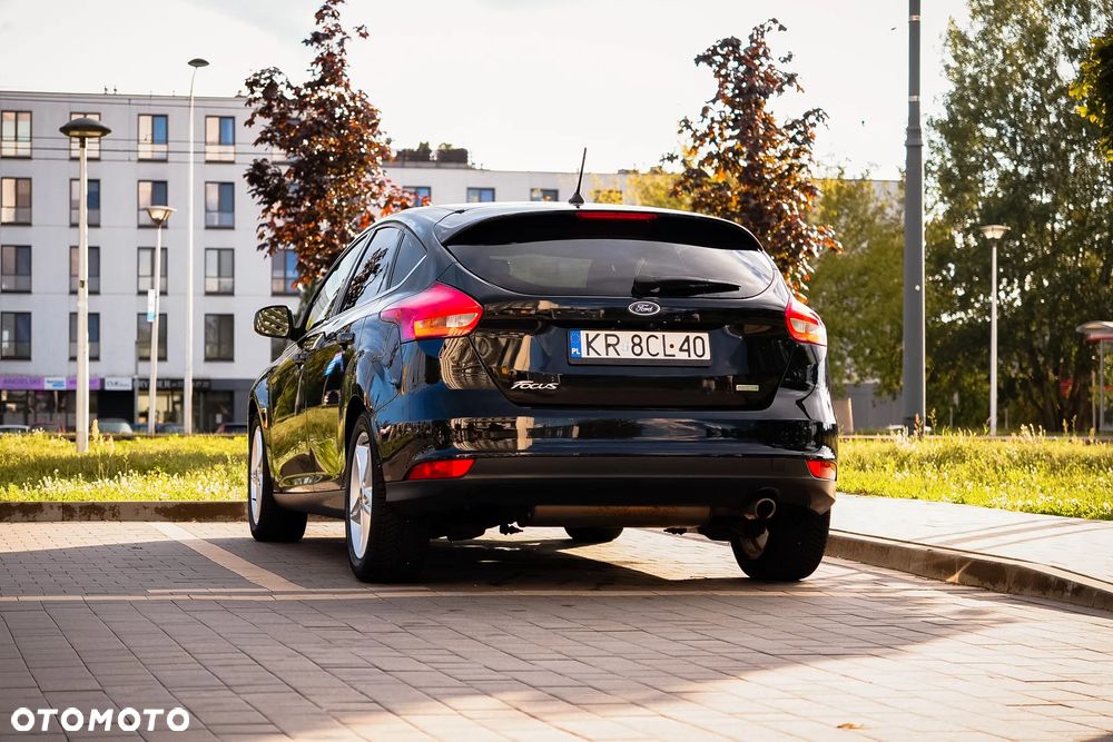 Ford Focus 1.5 EcoBoost Titanium ASS - 9