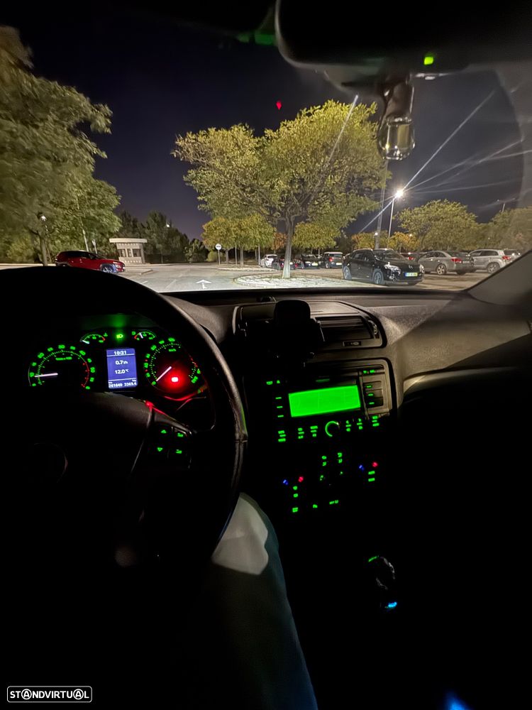 Skoda Octavia 2.0 TDI Sportline - 3