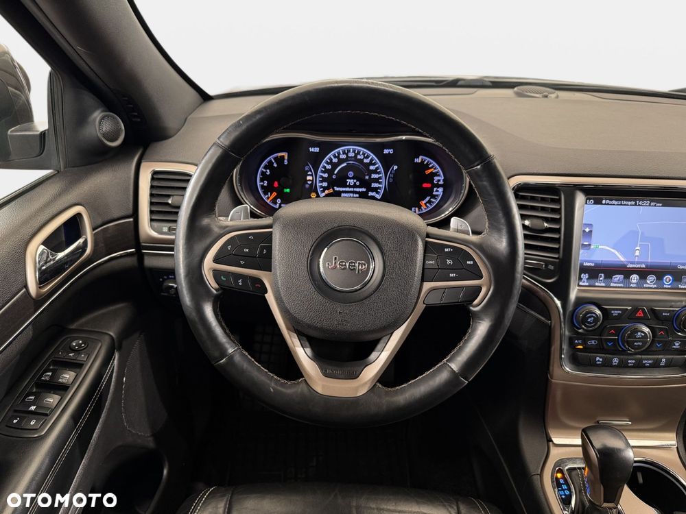 Jeep Grand Cherokee - 14