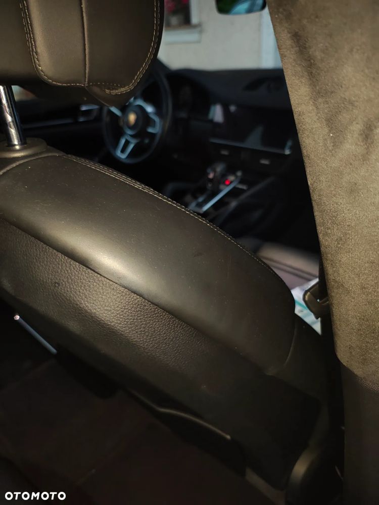 Porsche Cayenne Standard - 12