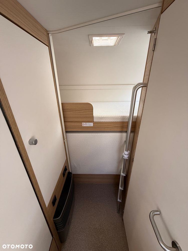 Dethleffs Camper 500 QSK Nomad Aero - 31