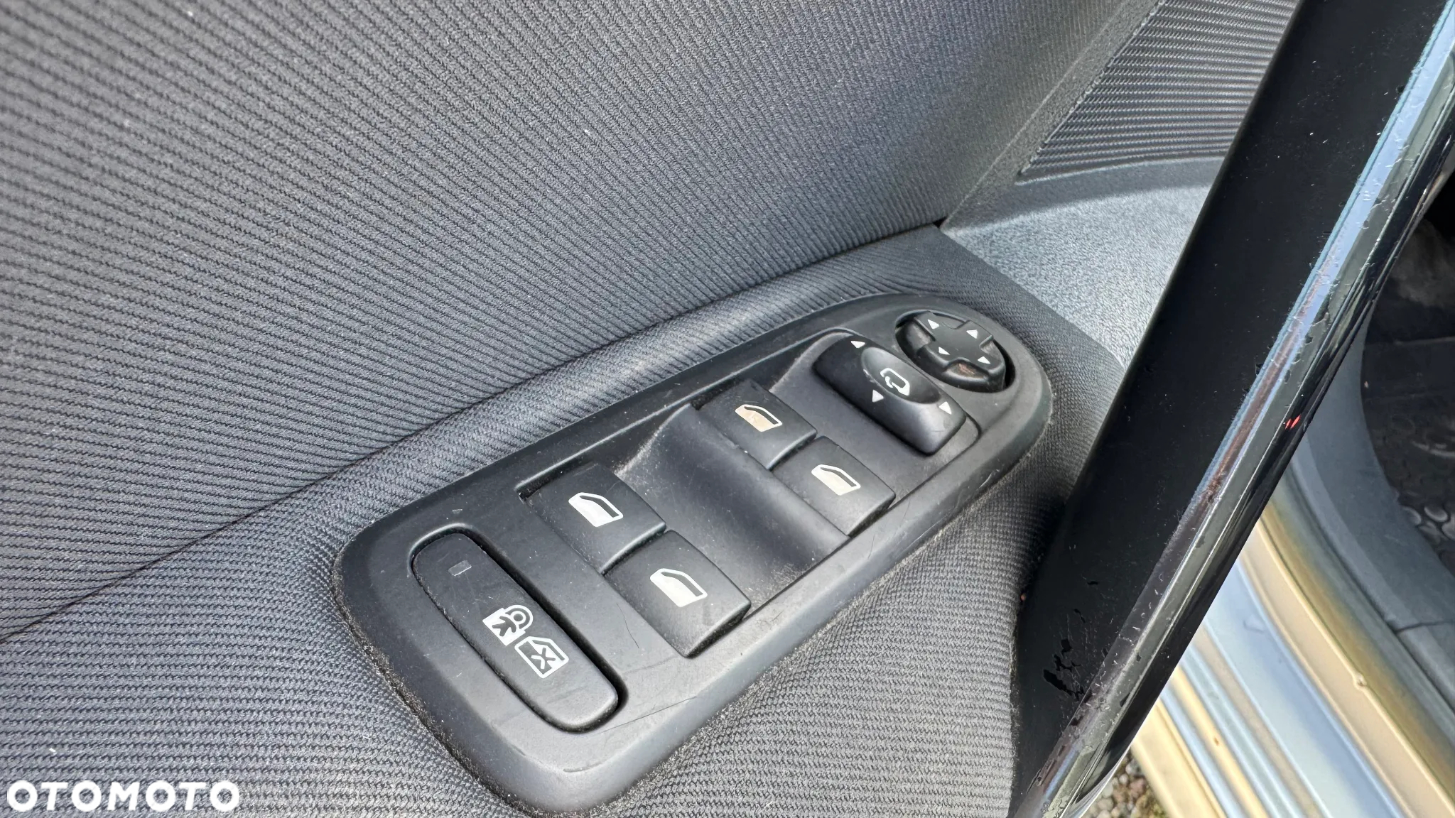 Peugeot 508 1.6 T Allure - 26