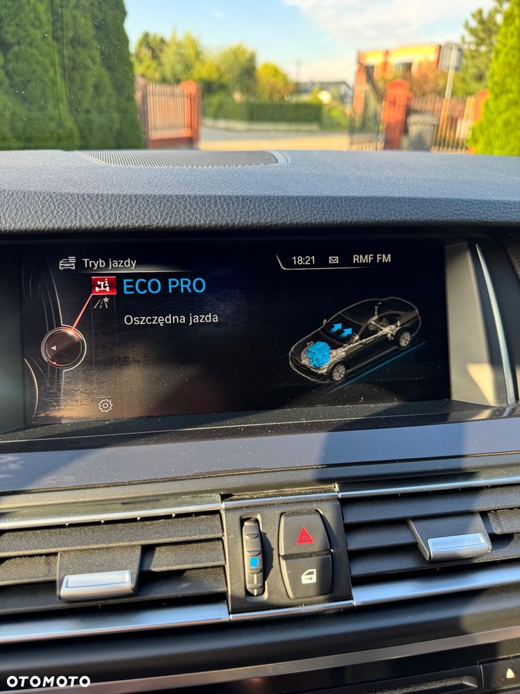 BMW Seria 5 520d Luxury Line - 32