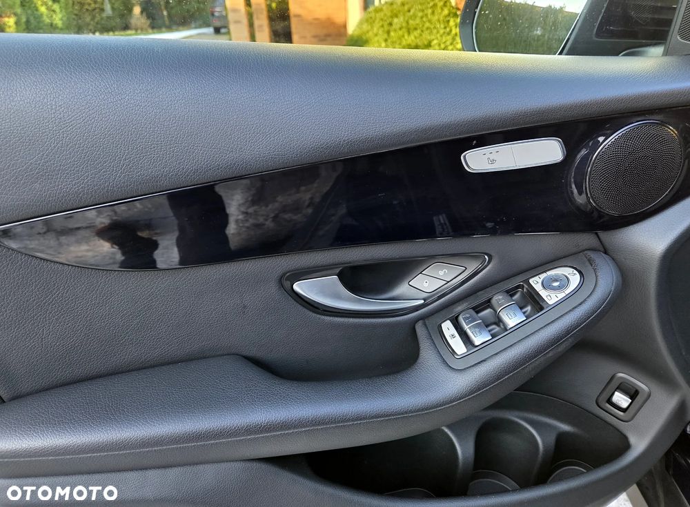 Mercedes-Benz GLC 220 d - 25