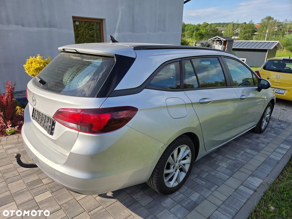 Opel Astra 1.6 D Start/Stop Innovation - 4
