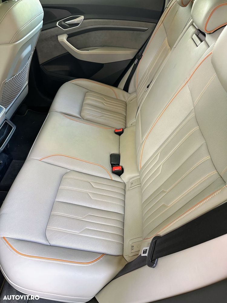 Audi e-tron 50 quattro - 10