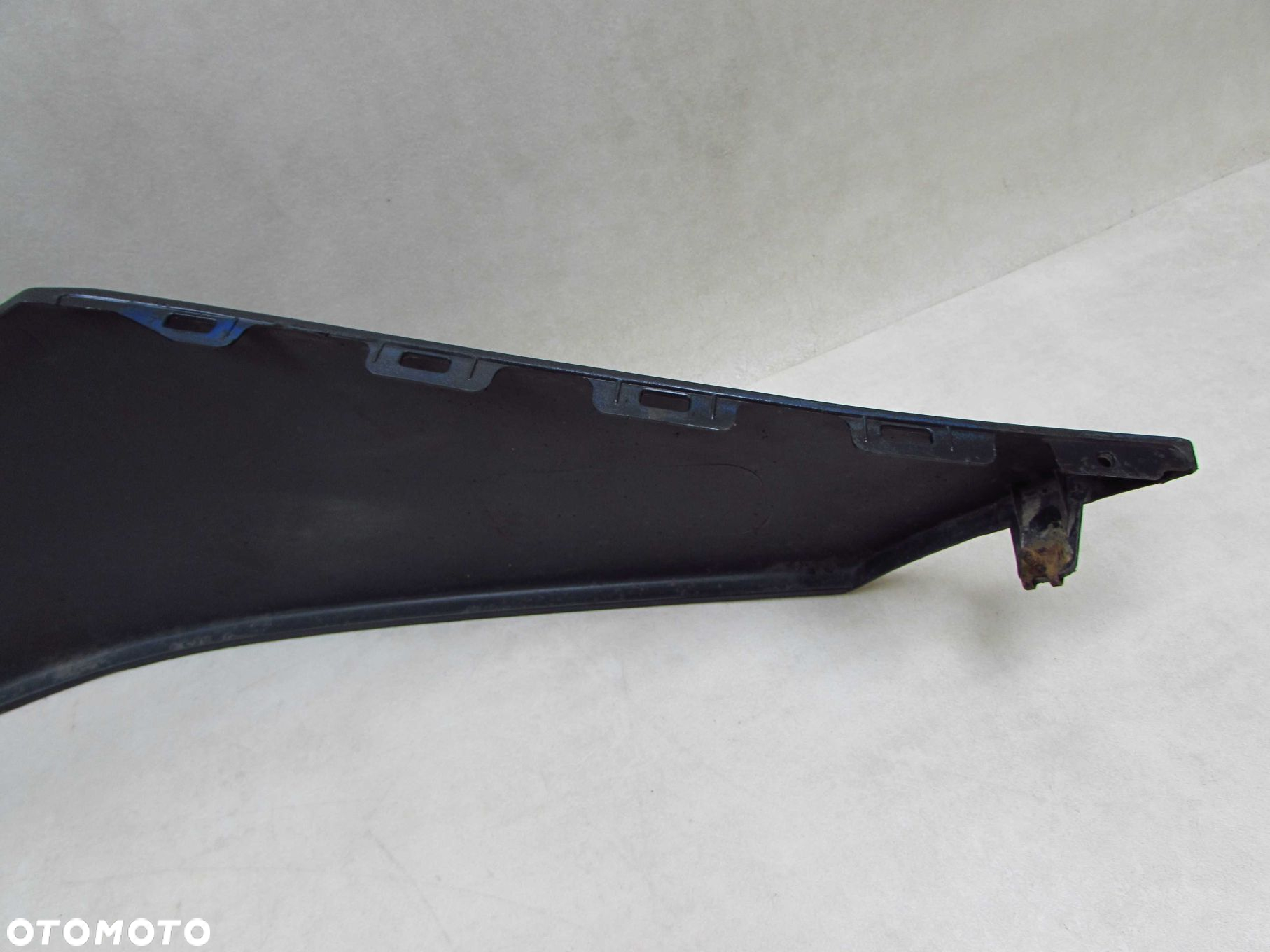 IVECO DAILY IV V LIFT 11-14 LISTWA POD LAMPE PRAWA 5801354006 5801339977 - 5