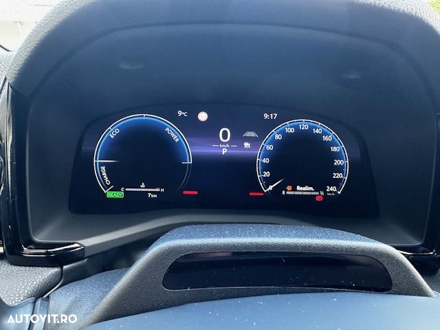 Toyota Camry Executive - 14