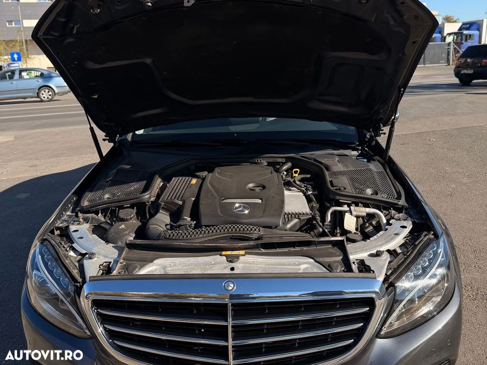 Mercedes-Benz C 200 4MATIC 7G-TRONIC - 24