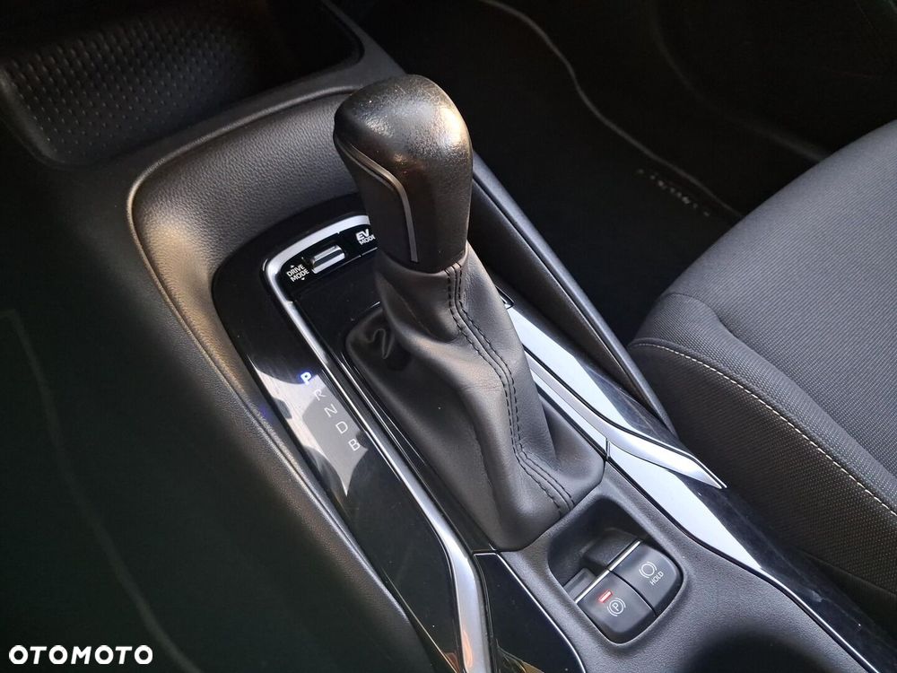 Toyota Corolla 1.8 Hybrid Comfort - 24