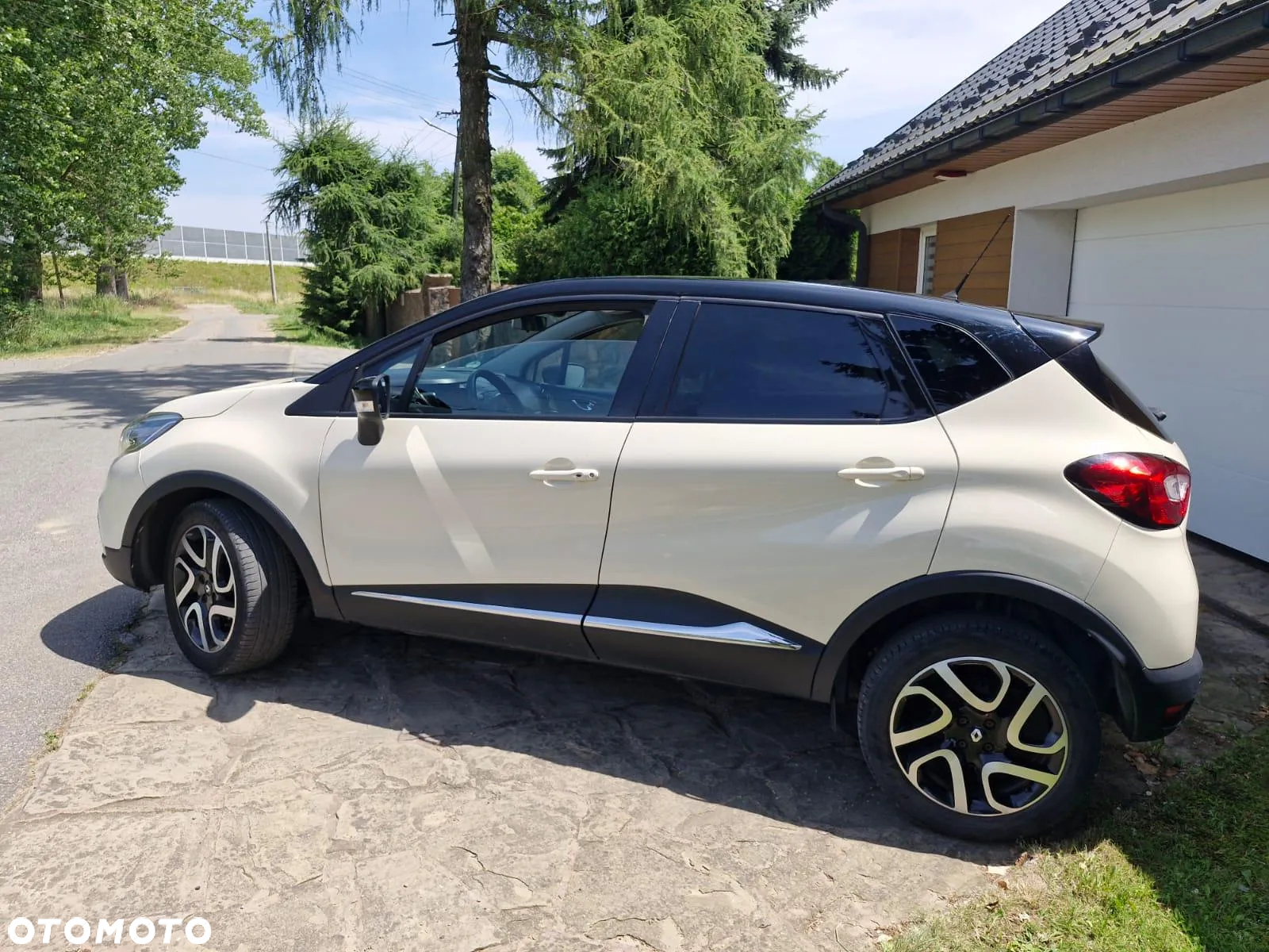 Renault Captur (ENERGY) TCe 90 BOSE EDITION - 10