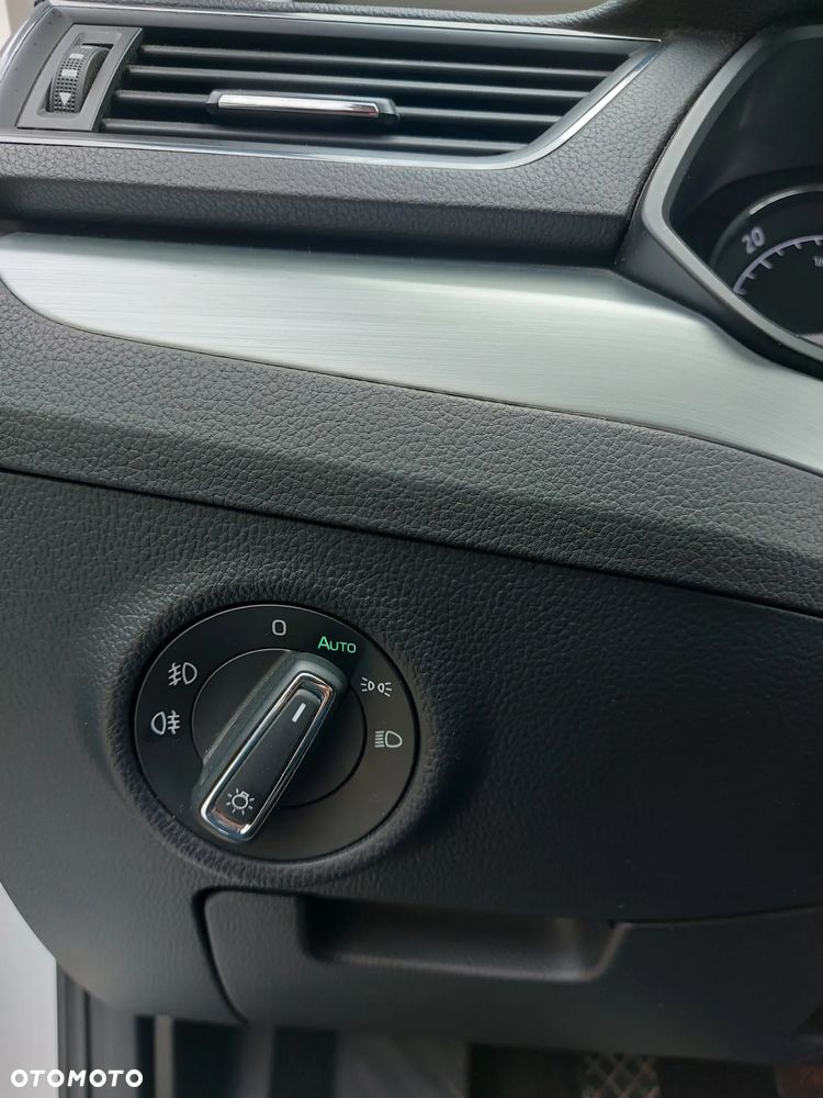 Skoda Superb 2.0 TDI Ambition - 15