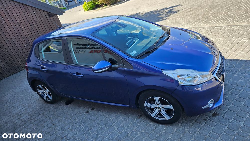 Peugeot 208 1.6 e-HDi Allure STT - 2