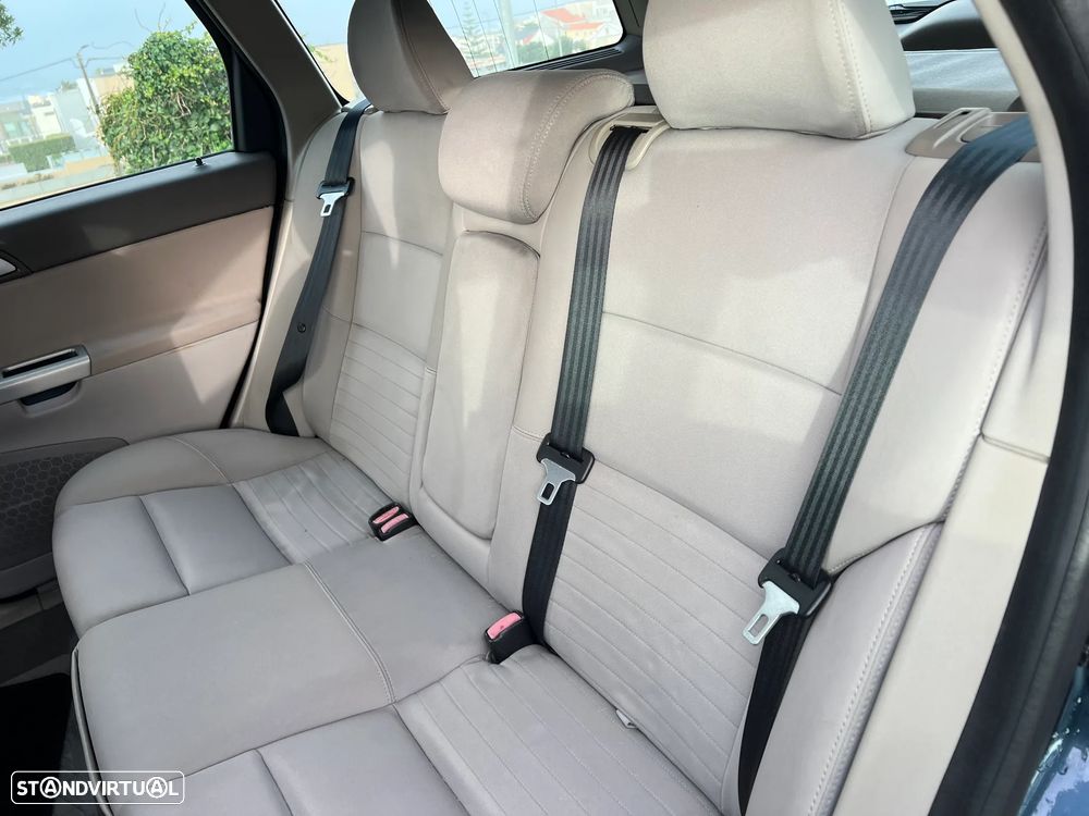 Volvo V50 1.6 D Momentum - 11