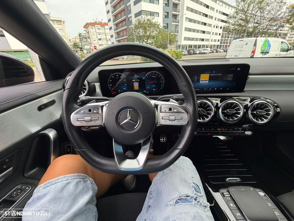 Mercedes-Benz CLA 250 e 8G-DCT AMG Line - 28
