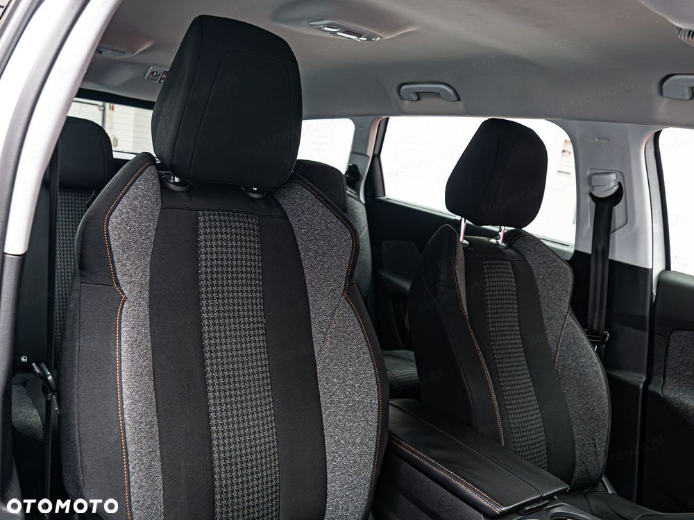 Peugeot 5008 - 7