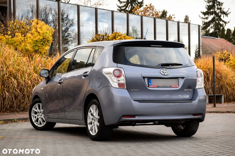 Toyota Verso 1.8 Sol 7os - 4