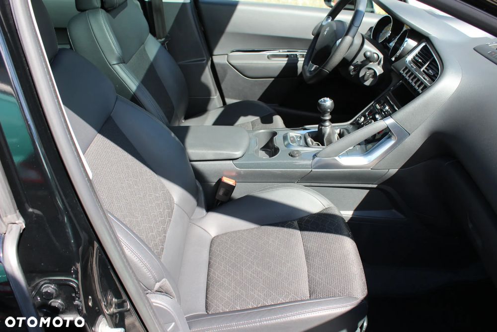 Peugeot 3008 1.6 Premium+ - 30