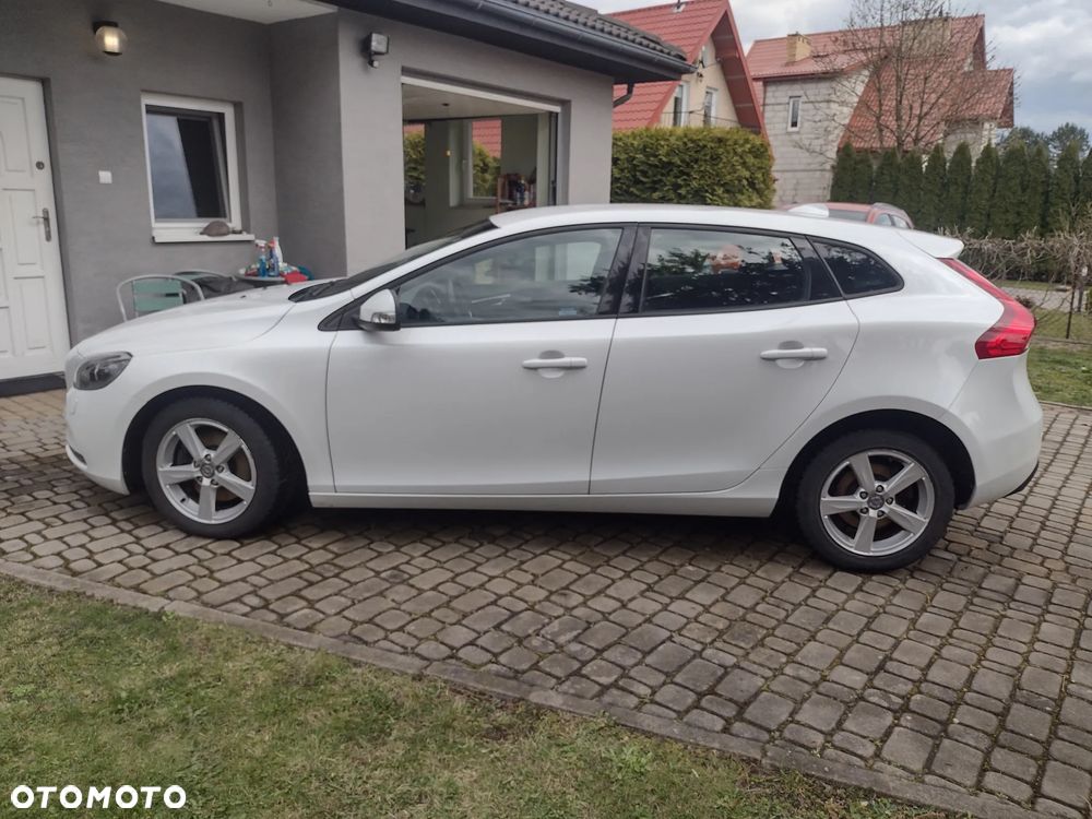 Volvo V40 T3 Momentum - 6