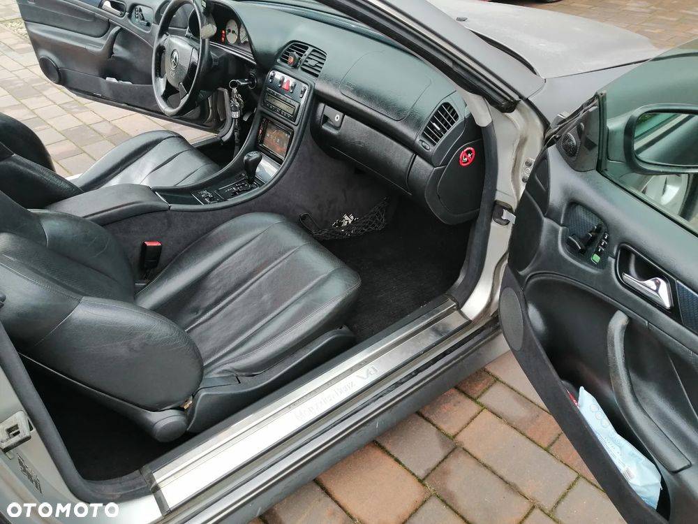 Mercedes-Benz CLK - 27