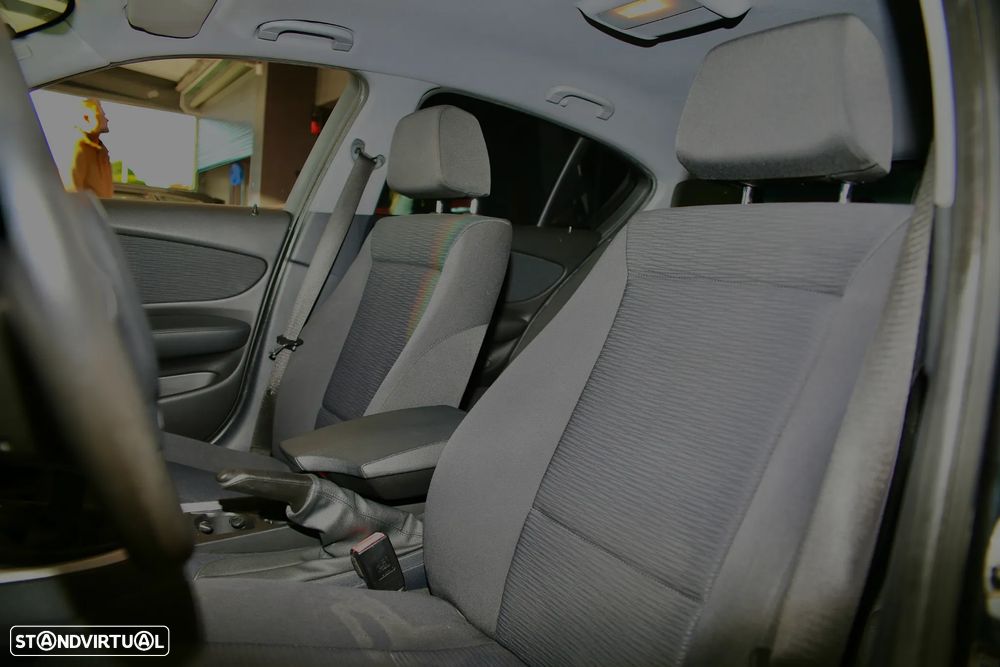 BMW 120 d DPF Edition Sport - 11