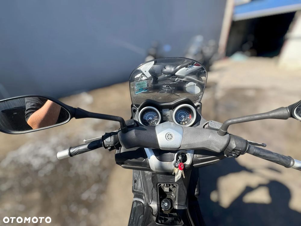Yamaha X-max - 18