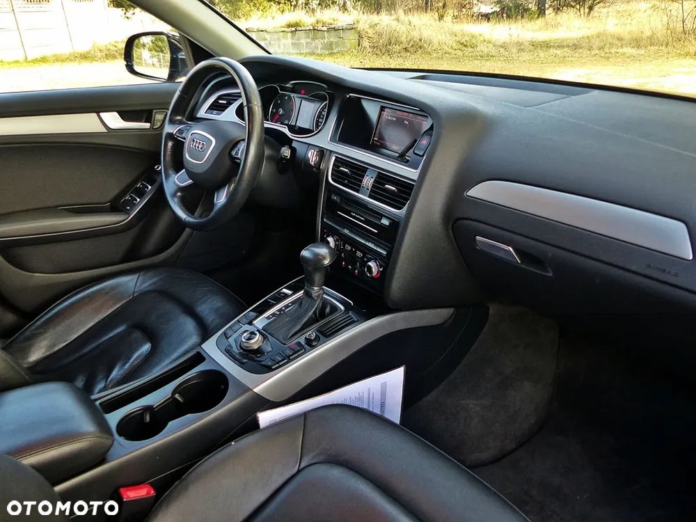 Audi A4 Avant 2.0 TDI DPF clean diesel multitronic S line Sportpaket - 24