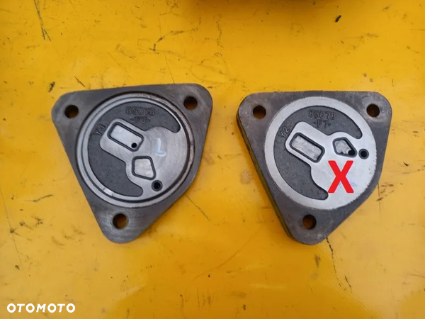 Płyta krańcowa hydrauliki lewa John Deere 6910