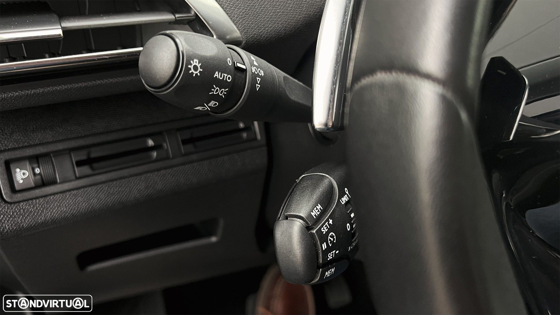 Peugeot 5008 1.2 PureTech Allure EAT8 - 14