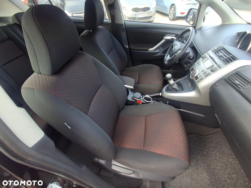Toyota Verso 1.8 Edition - 13