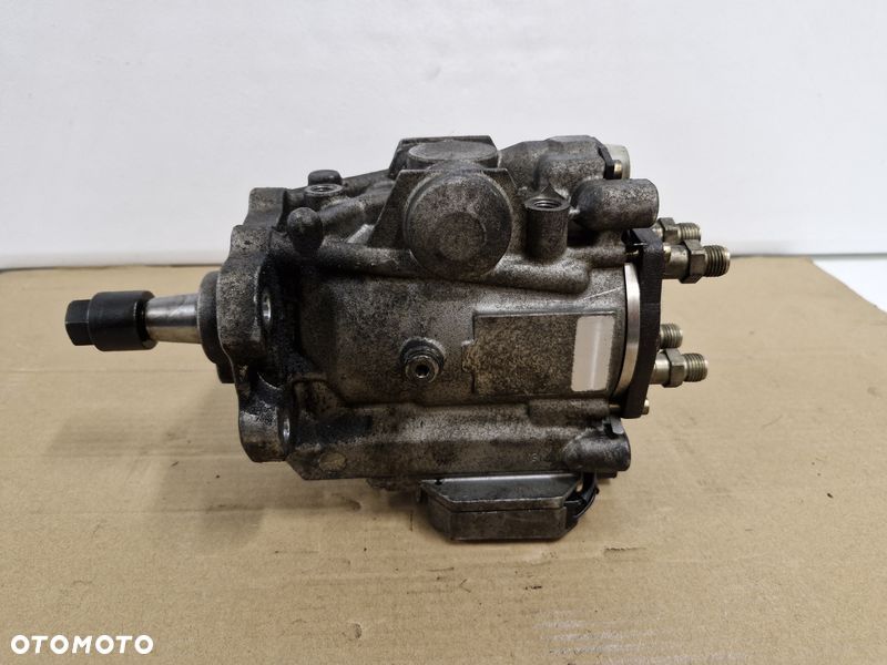 BMW 3 E46 2.0 D POMPA WTRYSKOWA PALIWA 0281010888 - 6