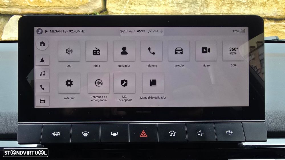 MG MG4 64 kWh Luxury - 25