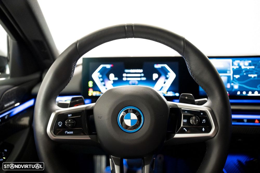 BMW 530 e Pack Desportivo M Pro - 4